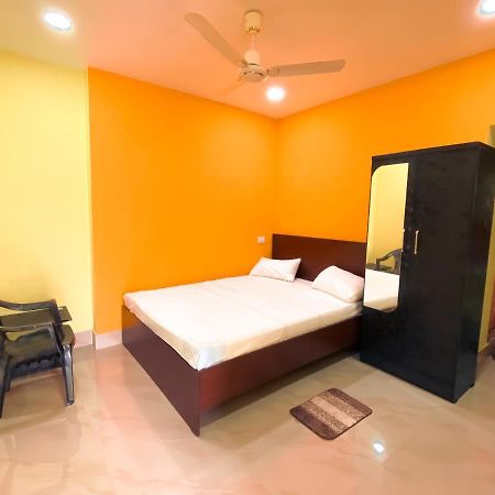 Hotel Sk Lodge Near Guwahati Airport Habitación foto