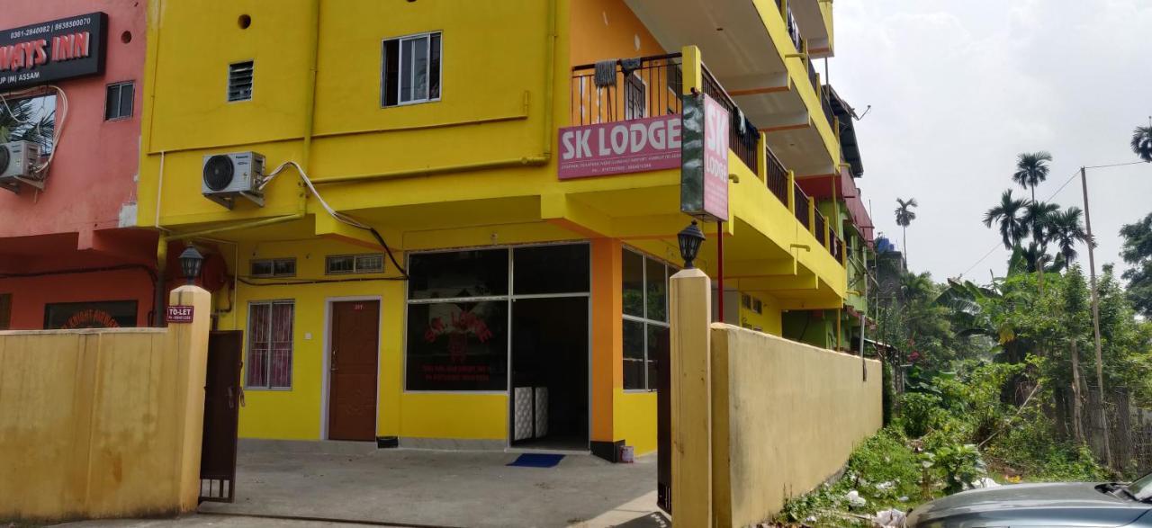 Hotel Sk Lodge Near Guwahati Airport Exterior foto